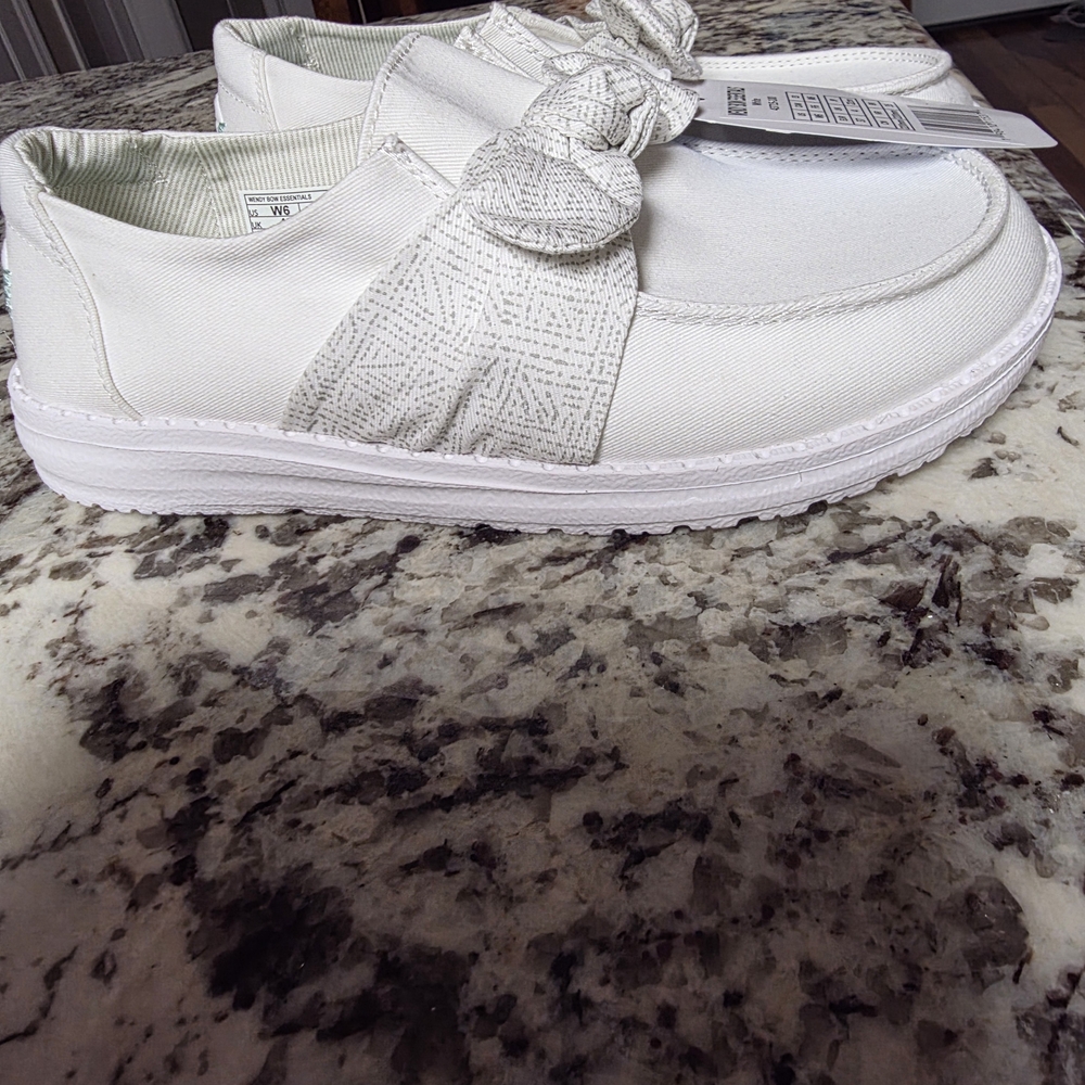 Hey Dude Women's Wendy Bow Essentials White Flats - Picture 3 of 5